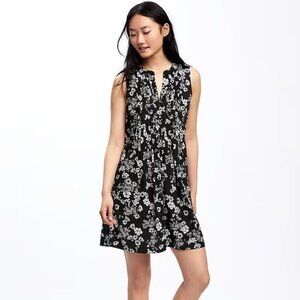 Old Navy Printed Pintuck Swing Dress